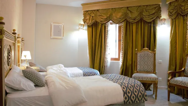 Kamar Kamar